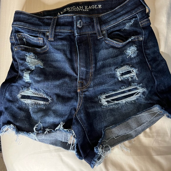American Eagle Outfitters Pants - Pre-Loved American Eagle Jean shorts.